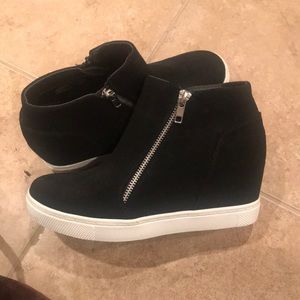 Brand new Brash wedge sneakers